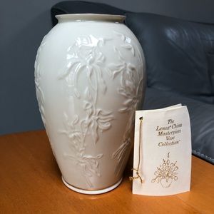 Lenox China Masterpiece vintage vase